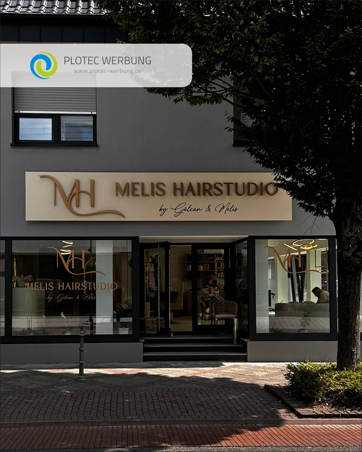 Beleuchtete Fassaden- und Schaufensterbeschriftung für Melis Hairstudio