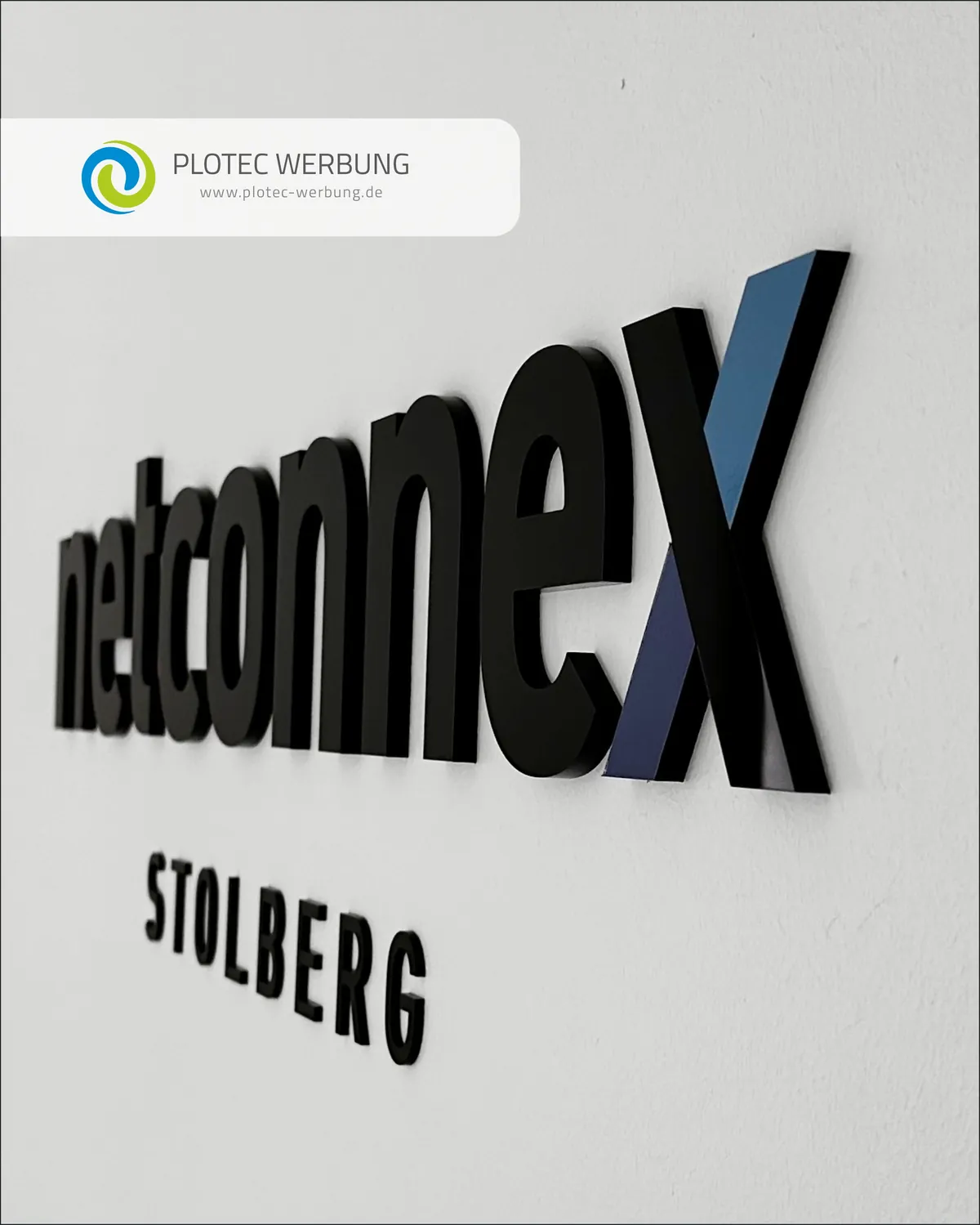 Unbeleuchteter 3D-Schriftzug aus Acryl für Netconnex in Stolberg